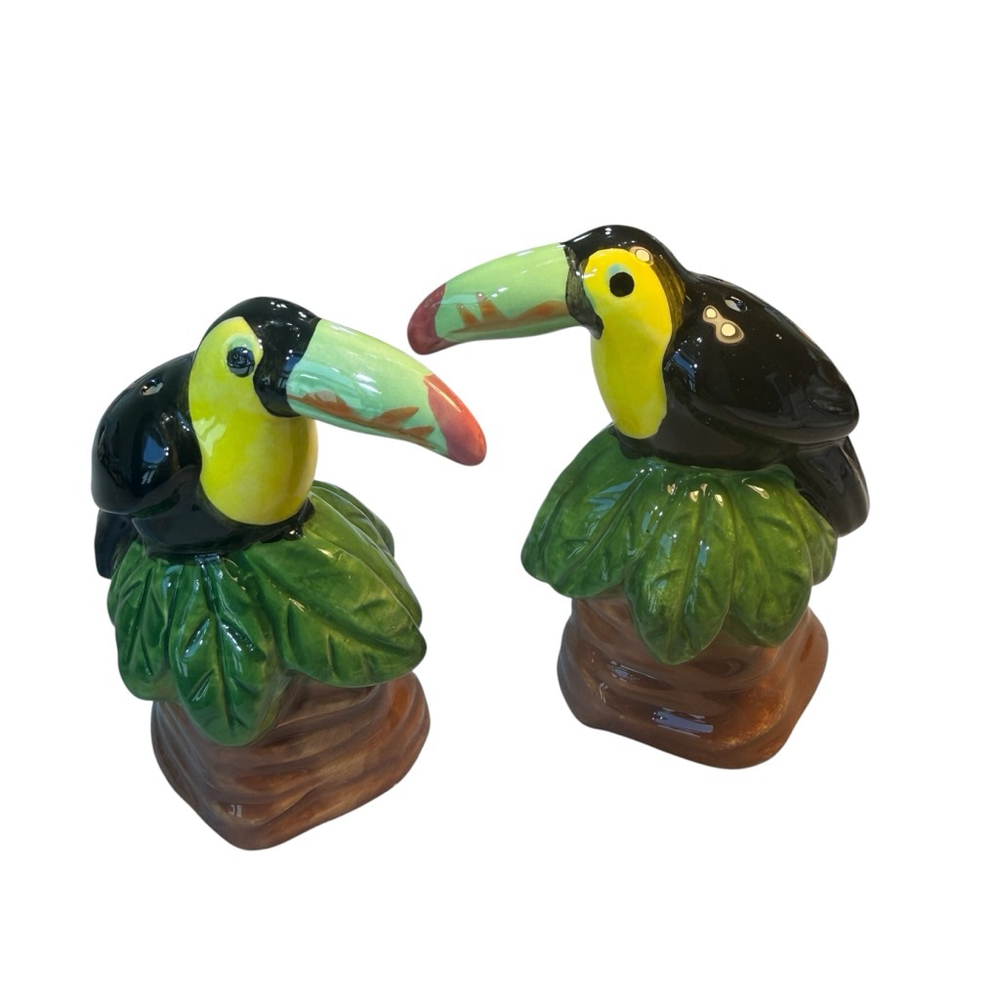 Vintage Style Toucan Salt and Pepper Shakers Set Tropical Bird Ceramic Green Lea